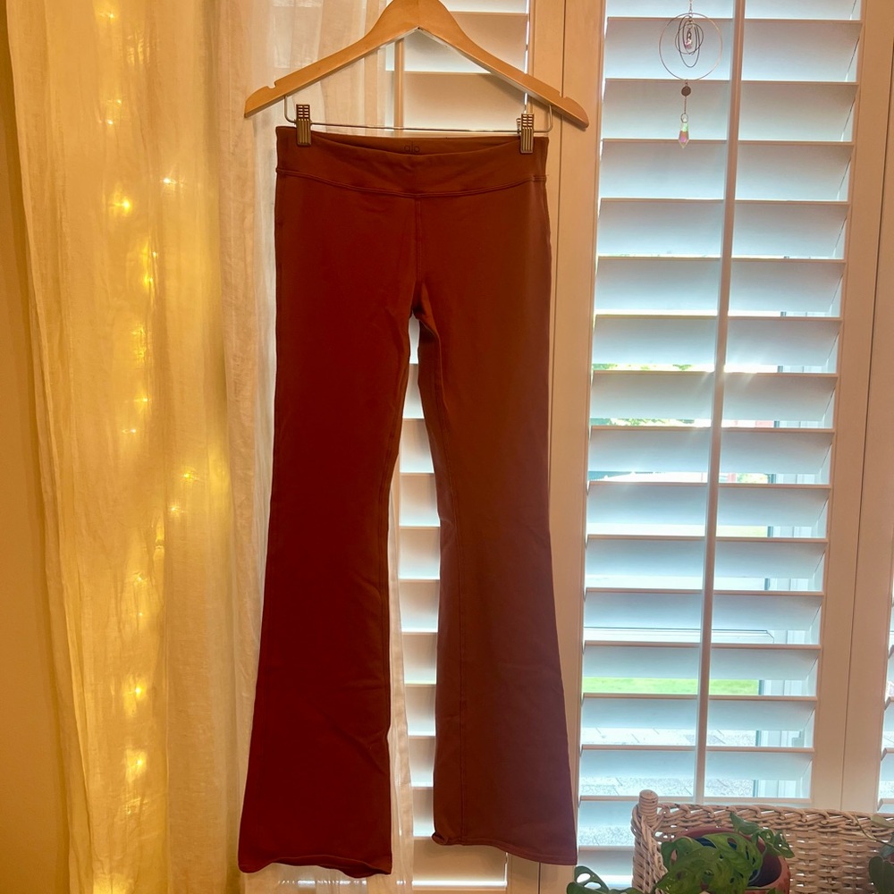 Alo Yoga Low Rise Yoga Pants Terracotta